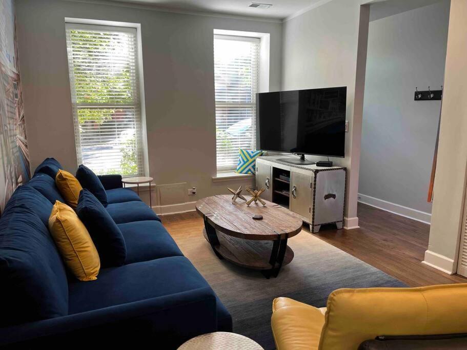 Trendy West Town Flat - 2 Bed / 1.5 Bath W Parking Apartman Chicago Kültér fotó