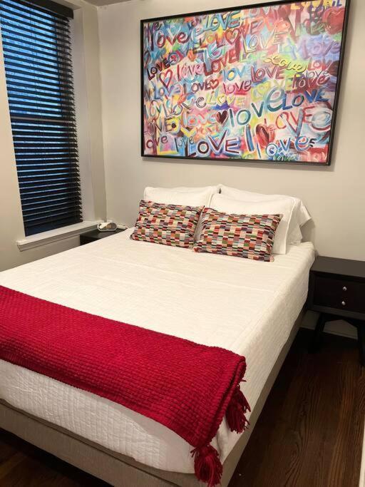 Trendy West Town Flat - 2 Bed / 1.5 Bath W Parking Apartman Chicago Kültér fotó