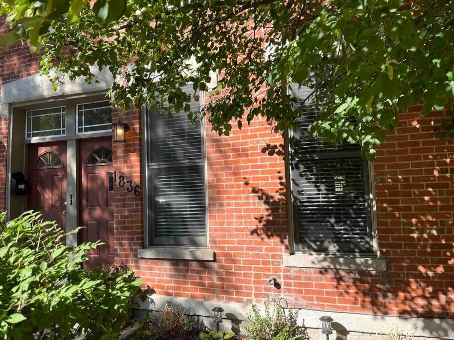 Trendy West Town Flat - 2 Bed / 1.5 Bath W Parking Apartman Chicago Kültér fotó