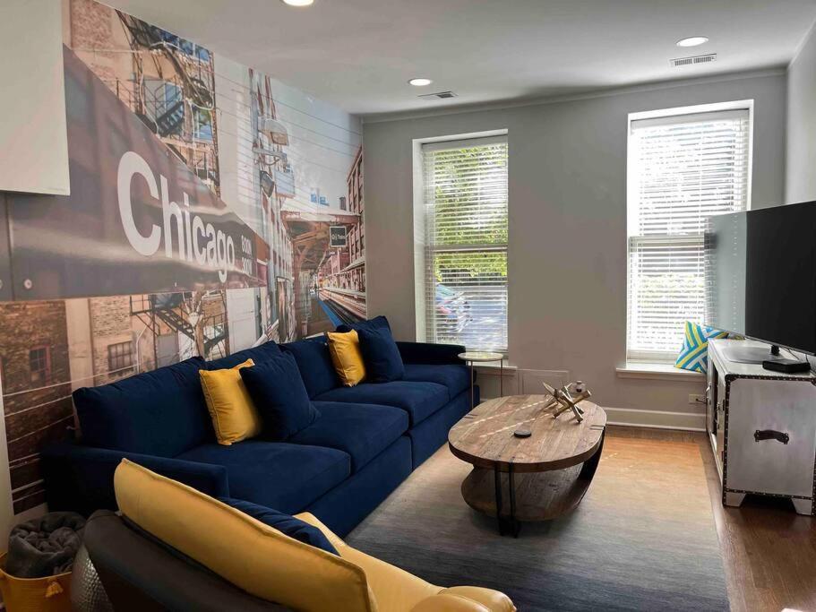 Trendy West Town Flat - 2 Bed / 1.5 Bath W Parking Apartman Chicago Kültér fotó